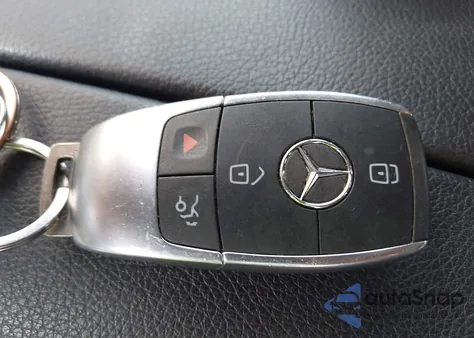 2021 Mercedes-Benz Glc 300 4Matic Suv from USA, damaged, VIN W1N0G8EB5MV311512